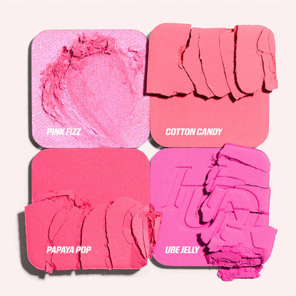 HUDA BEAUTY 
Blush Filter Blurring Blushlighters Palette