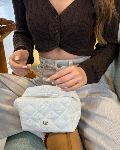 White dream beauty case