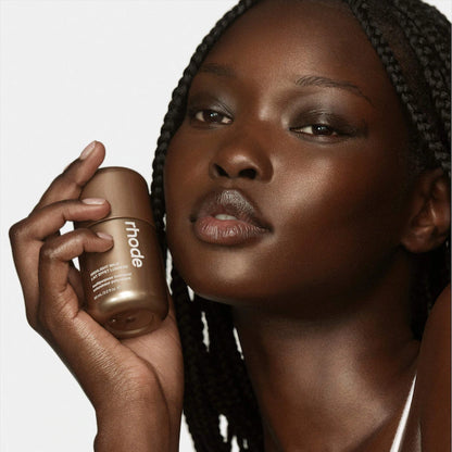 rhode 
Highlight Milk Multipurpose Luminizer