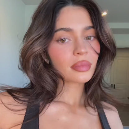 KYLIE COSMETICS supple kiss lip glaze