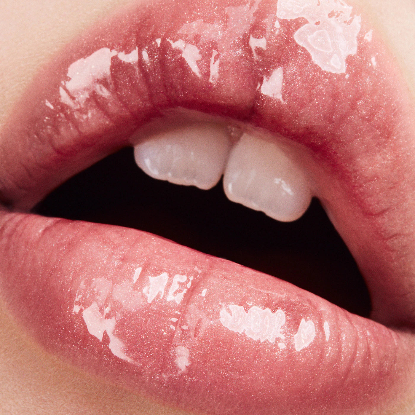 Fenty Beauty by Rihanna Gloss Bomb Universal Lip Luminizer