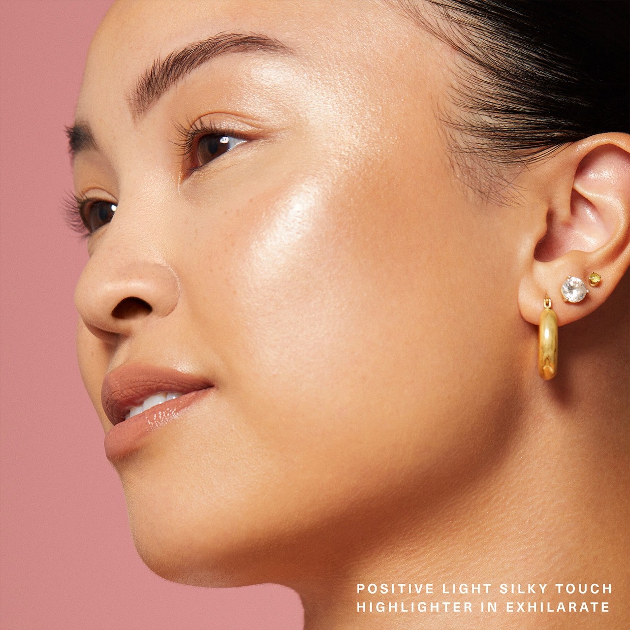 Rare Beauty by Selena Gomez Positive Light Silky Touch Highlighter