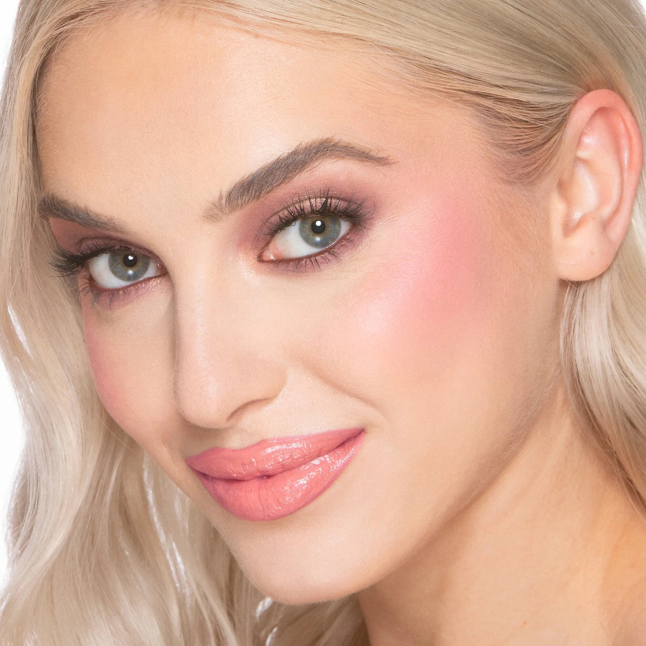 Too Faced Cloud Crush Blurring Powder Blush